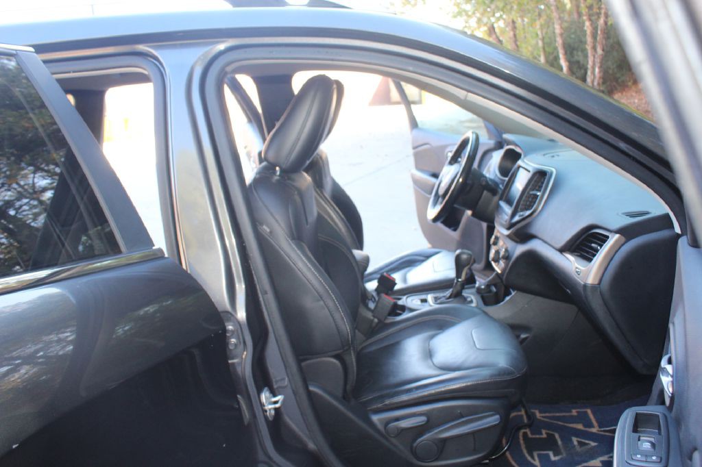 2015 Jeep Cherokee Image 7