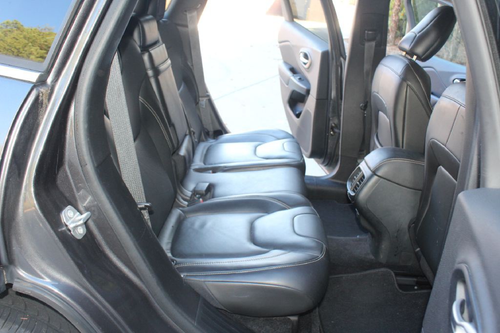 2015 Jeep Cherokee Image 8