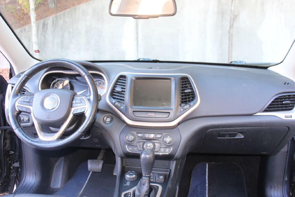 2015 Jeep Cherokee Image 14