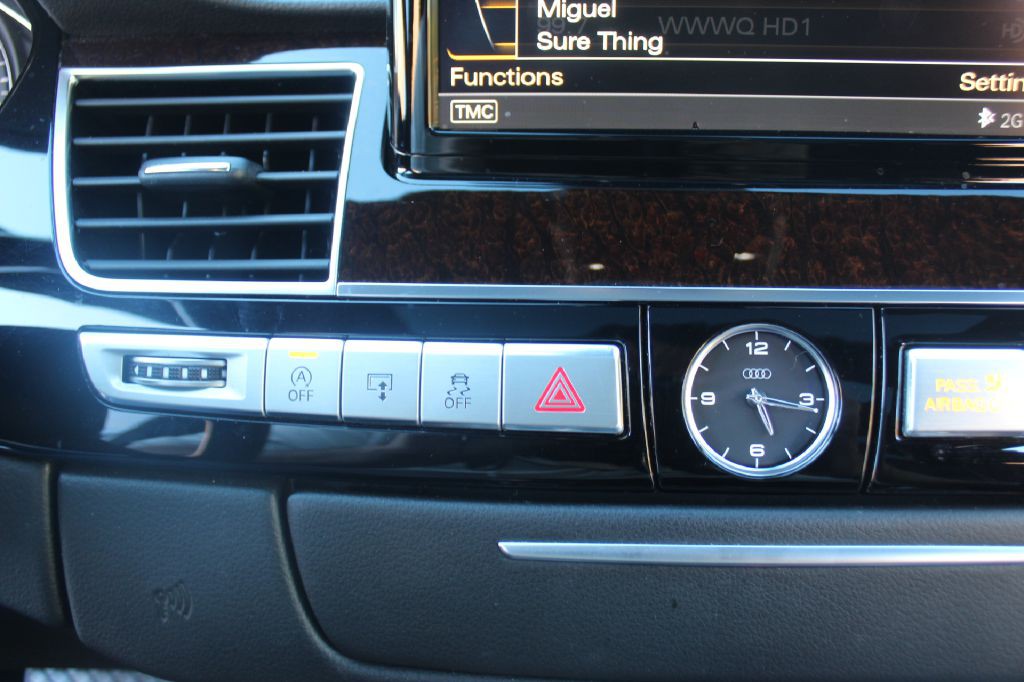 2017 Audi A8 Image 26