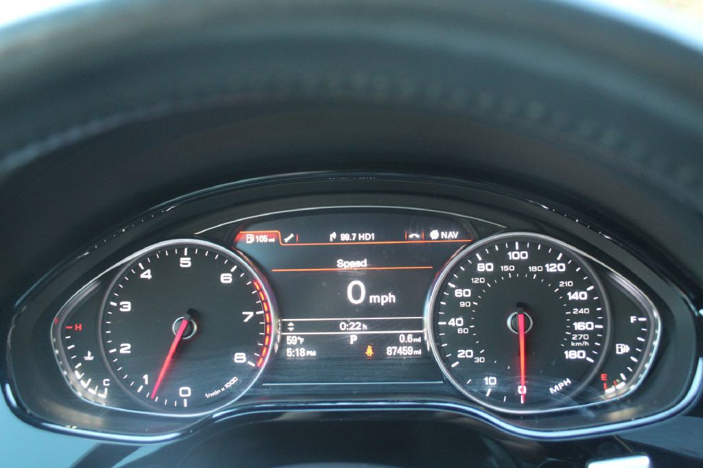 2017 Audi A8 Image 33