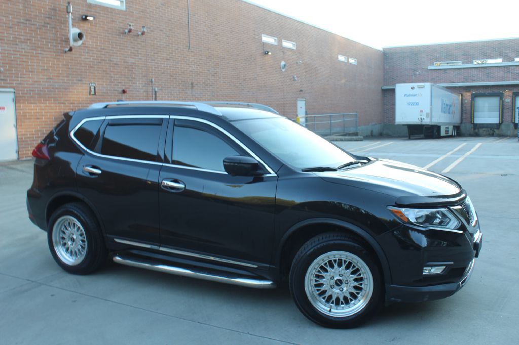 2018 Nissan Rogue Image 6