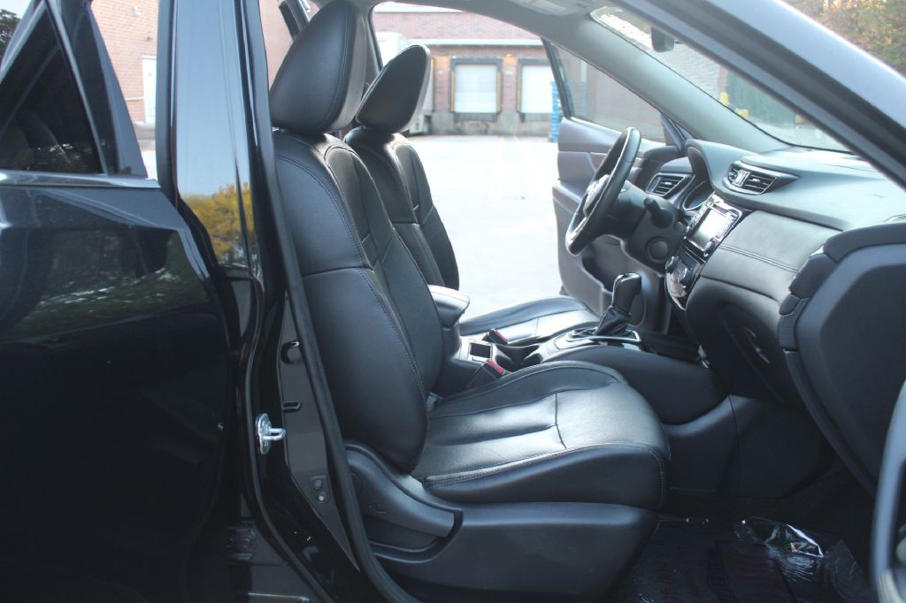 2018 Nissan Rogue Image 7
