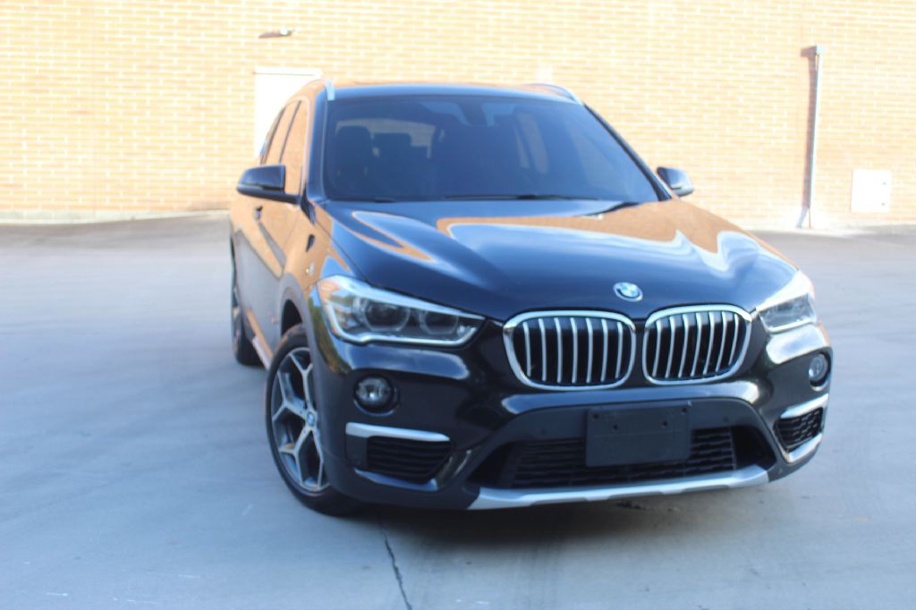 2017 BMW X1 Image 1