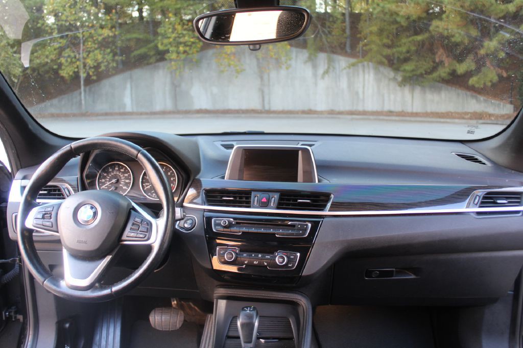 2017 BMW X1 Image 14