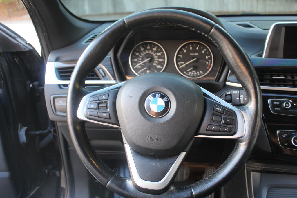 2017 BMW X1 Image 16