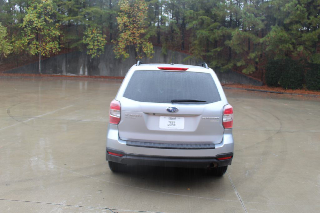 2015 Subaru Forester Image 4