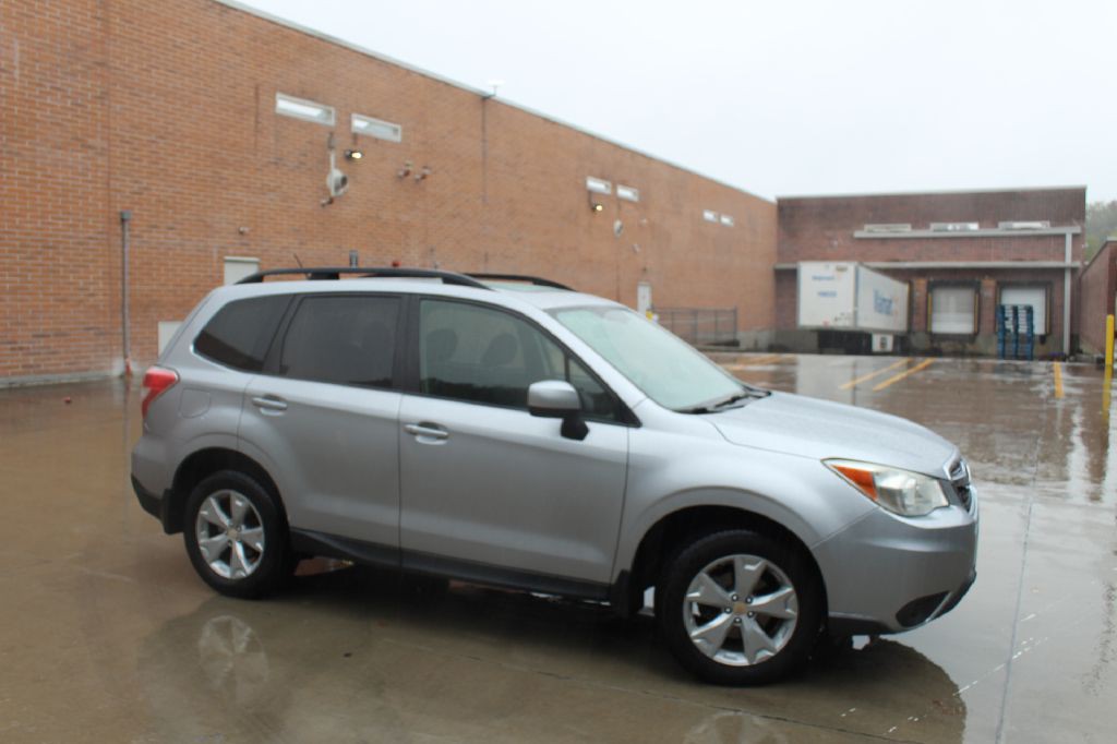 2015 Subaru Forester Image 6