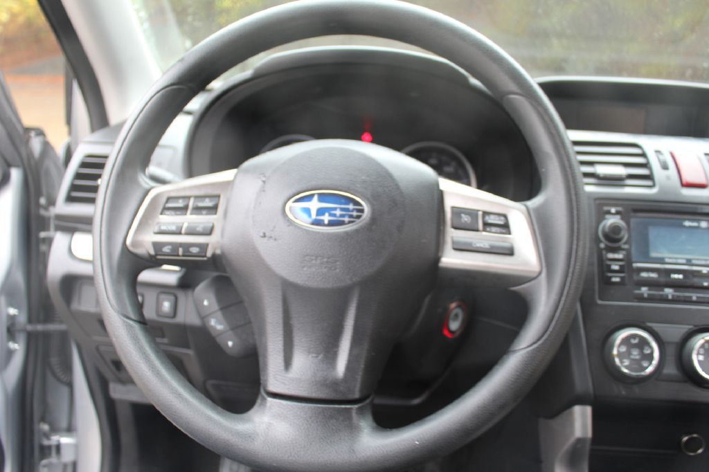 2015 Subaru Forester Image 16