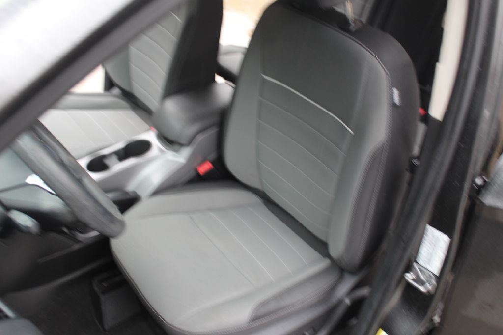 2015 Ford Escape Image 12