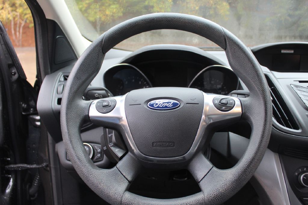 2015 Ford Escape Image 17