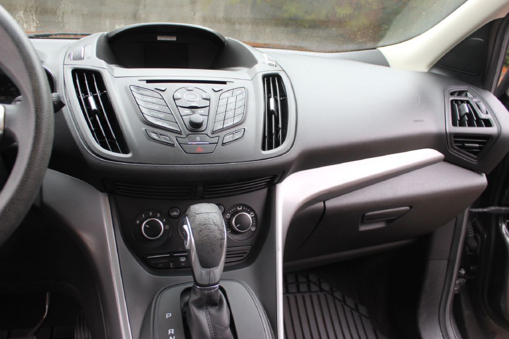 2015 Ford Escape Image 19