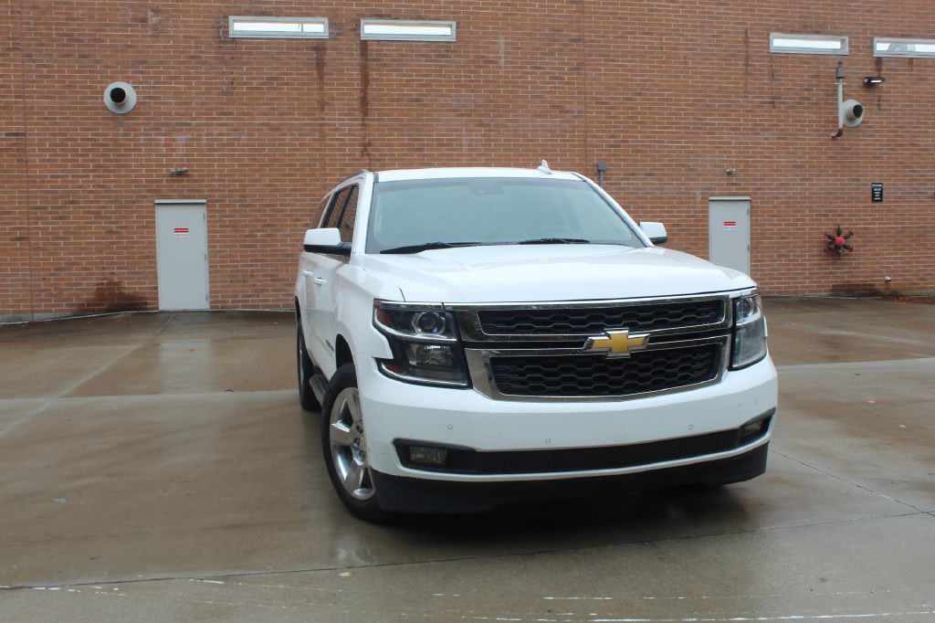 2016 Chevrolet Suburban Image 1