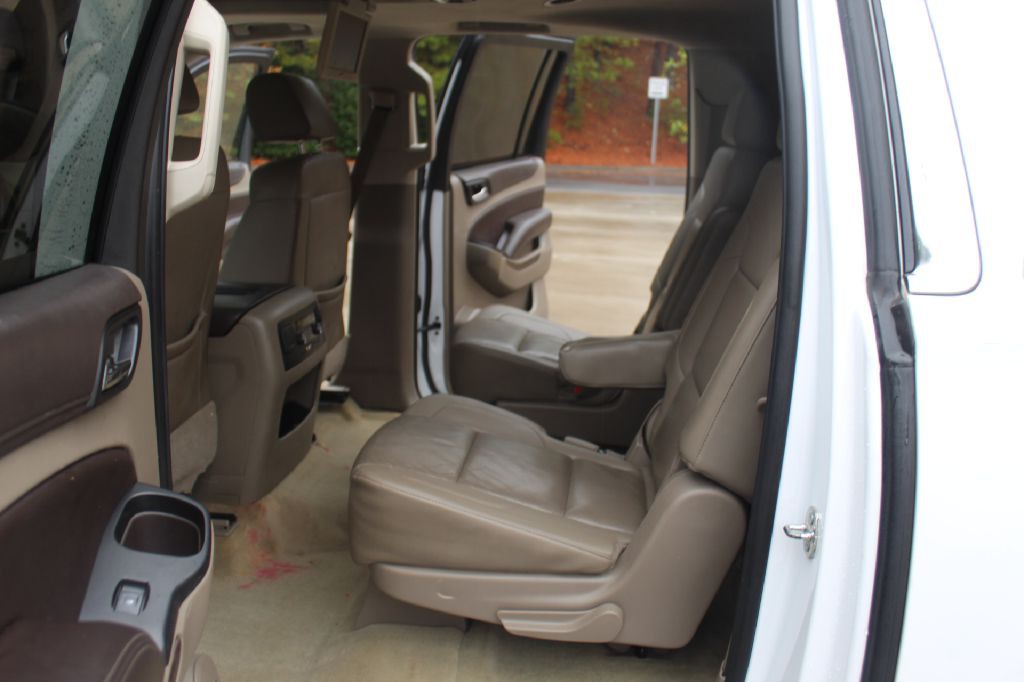 2016 Chevrolet Suburban Image 9