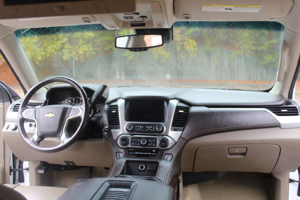 2016 Chevrolet Suburban Image 16