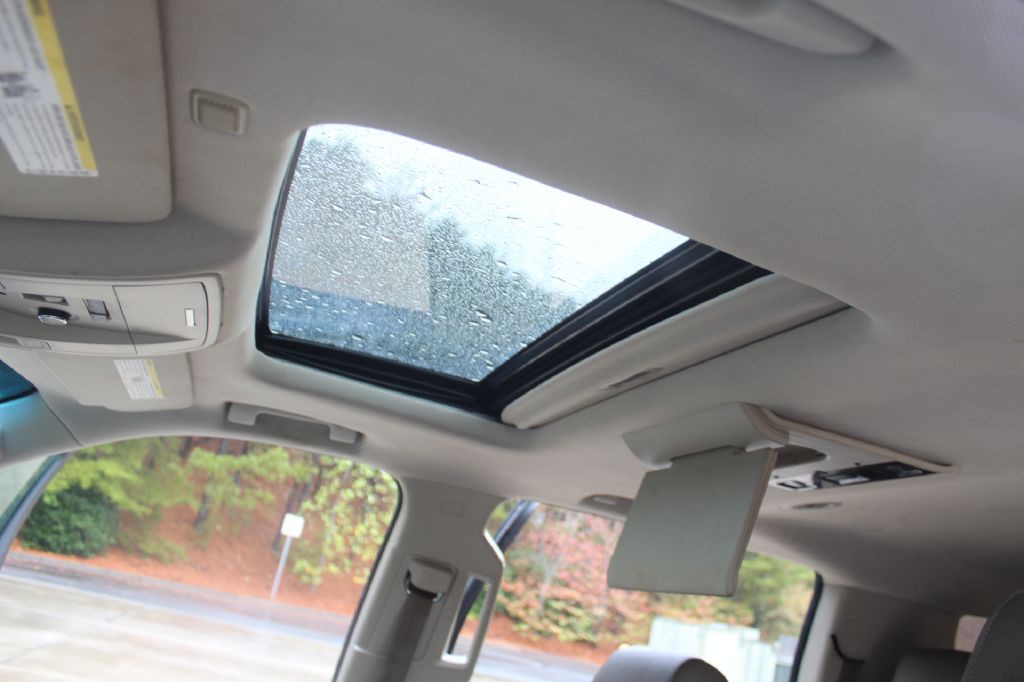 2016 Chevrolet Suburban Image 23