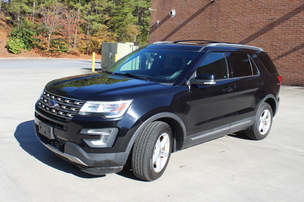 2017 Ford Explorer Image 2