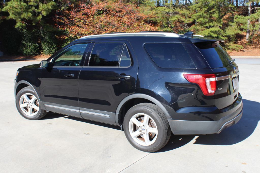2017 Ford Explorer Image 3