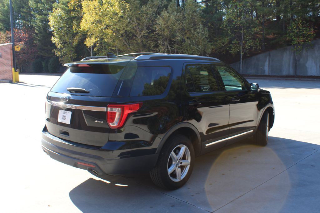 2017 Ford Explorer Image 5