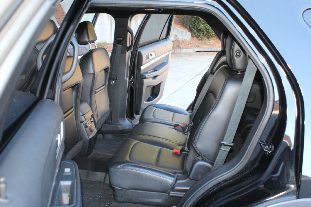2017 Ford Explorer Image 9