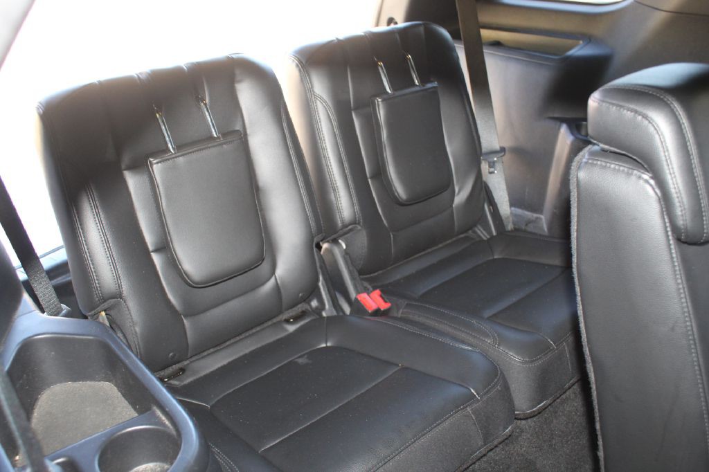 2017 Ford Explorer Image 13