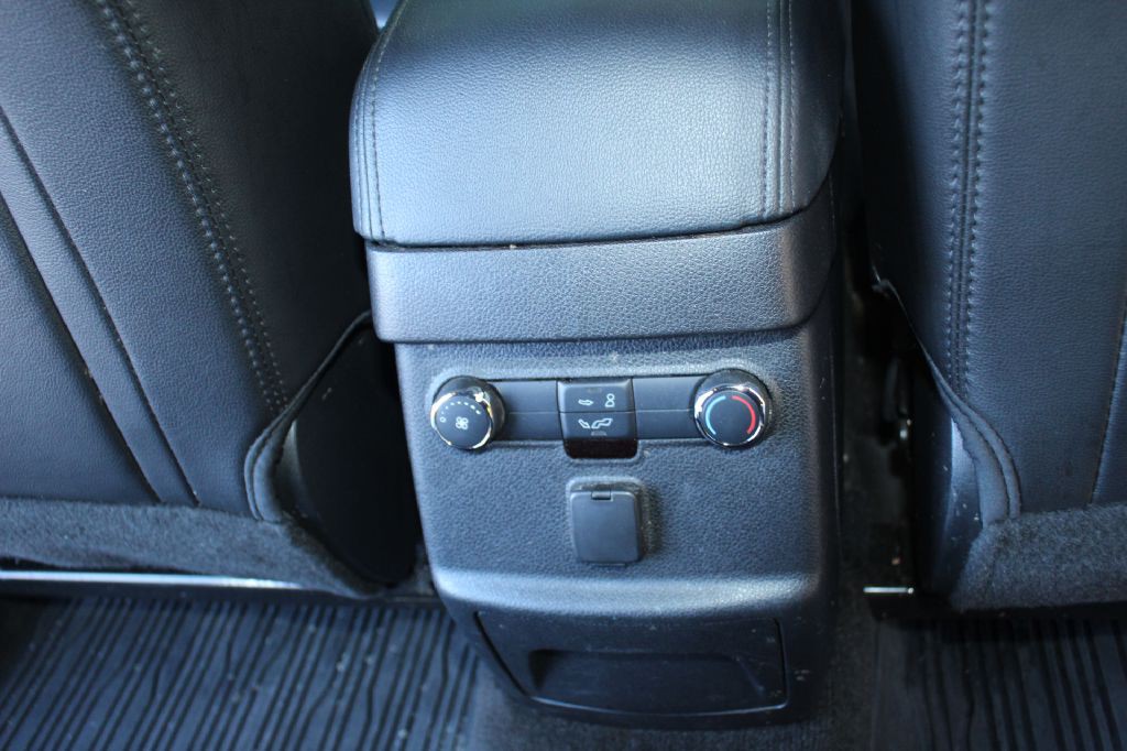 2017 Ford Explorer Image 14