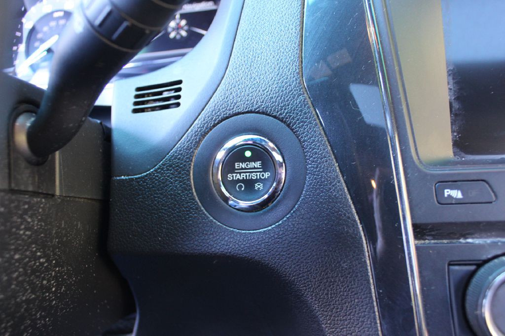 2017 Ford Explorer Image 24