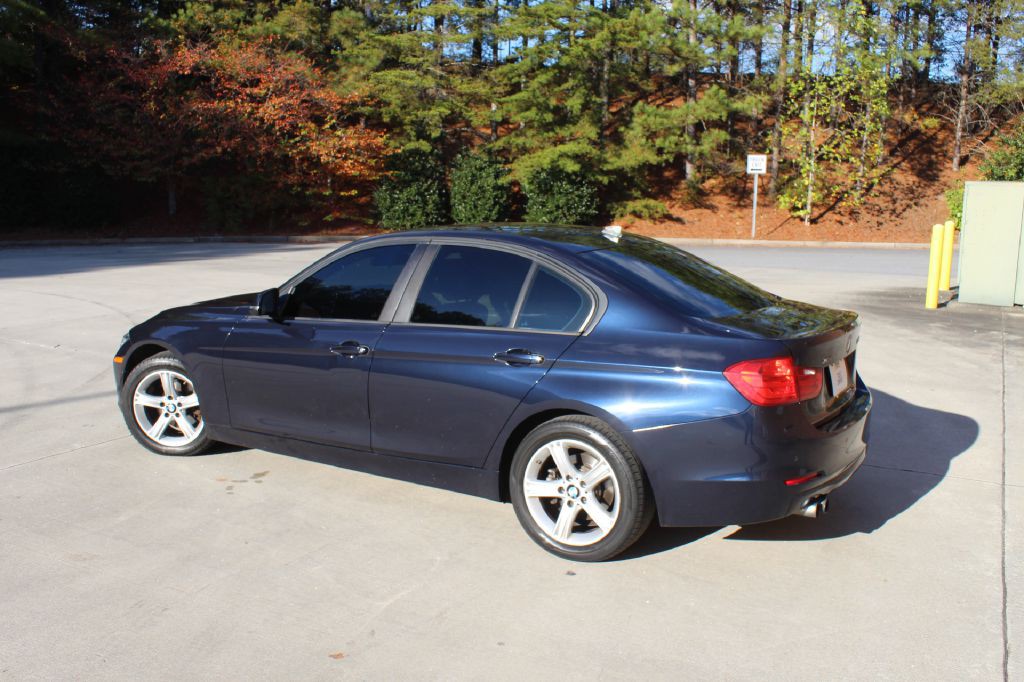 2014 BMW 3 Series Image 3