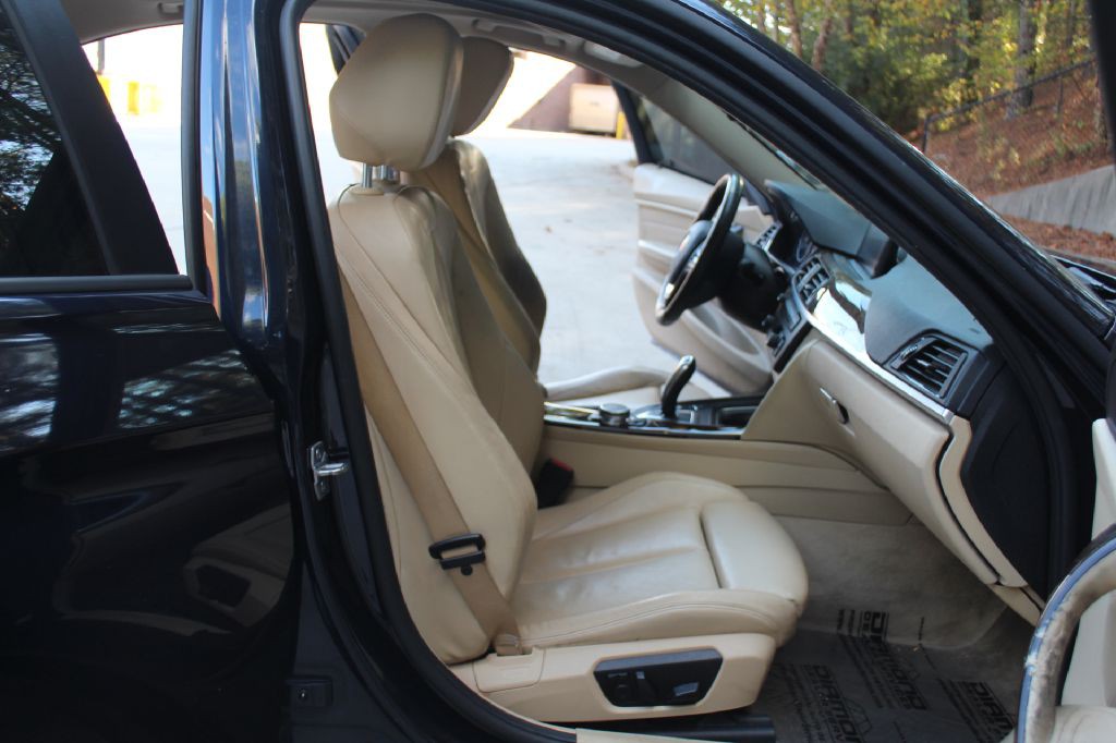 2014 BMW 3 Series Image 7