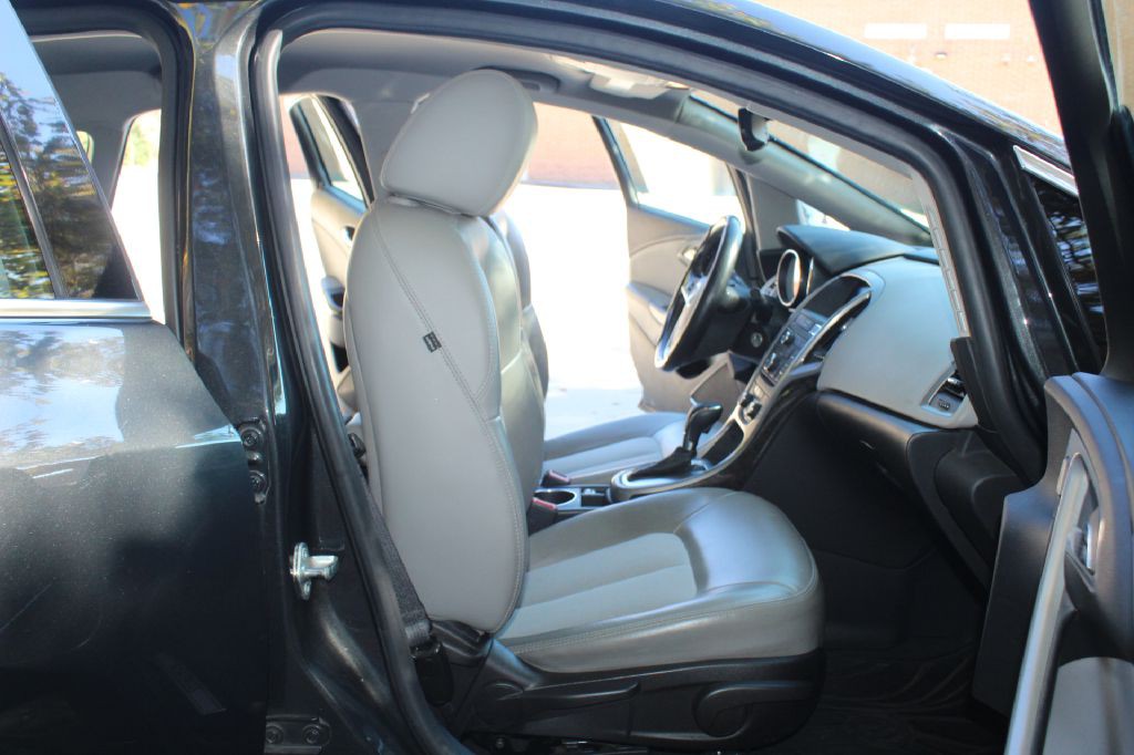 2014 Buick Verano Image 7
