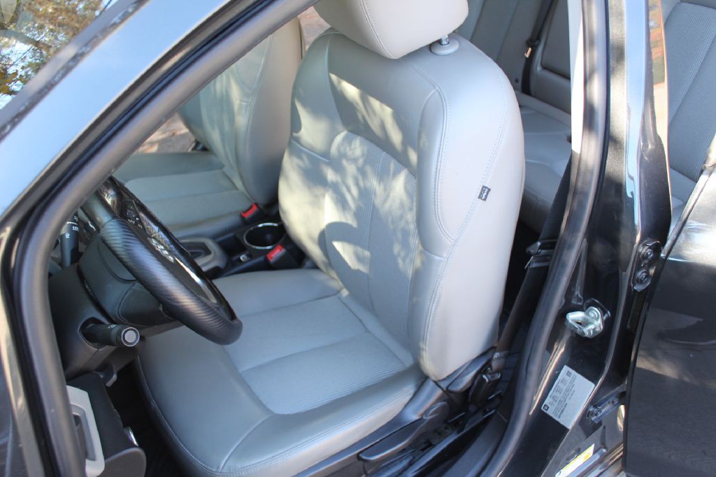 2014 Buick Verano Image 11