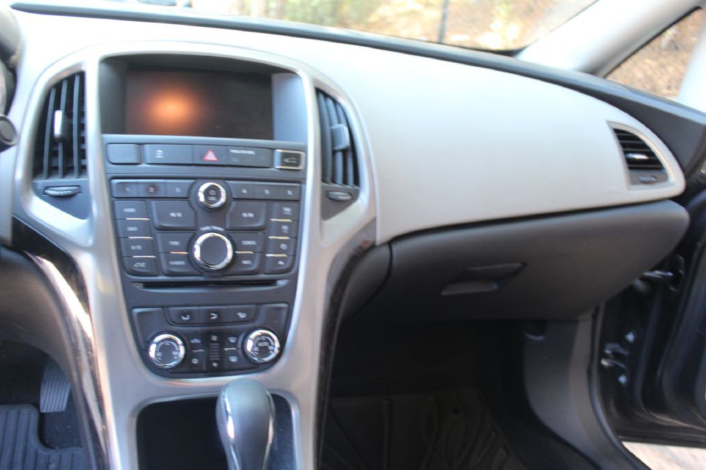 2014 Buick Verano Image 18