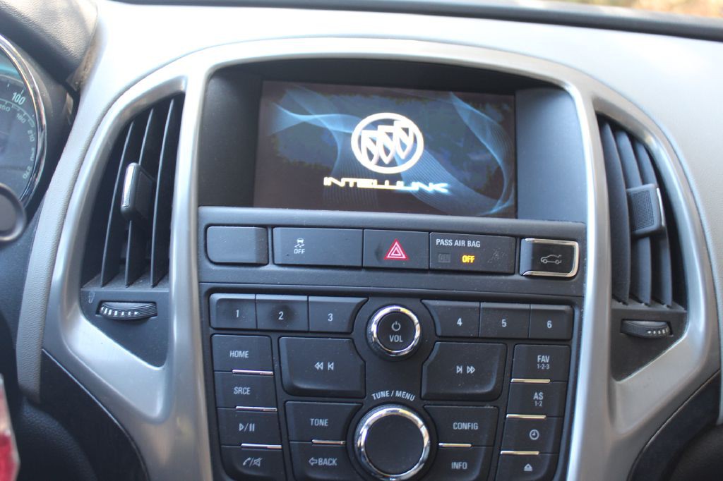 2014 Buick Verano Image 21