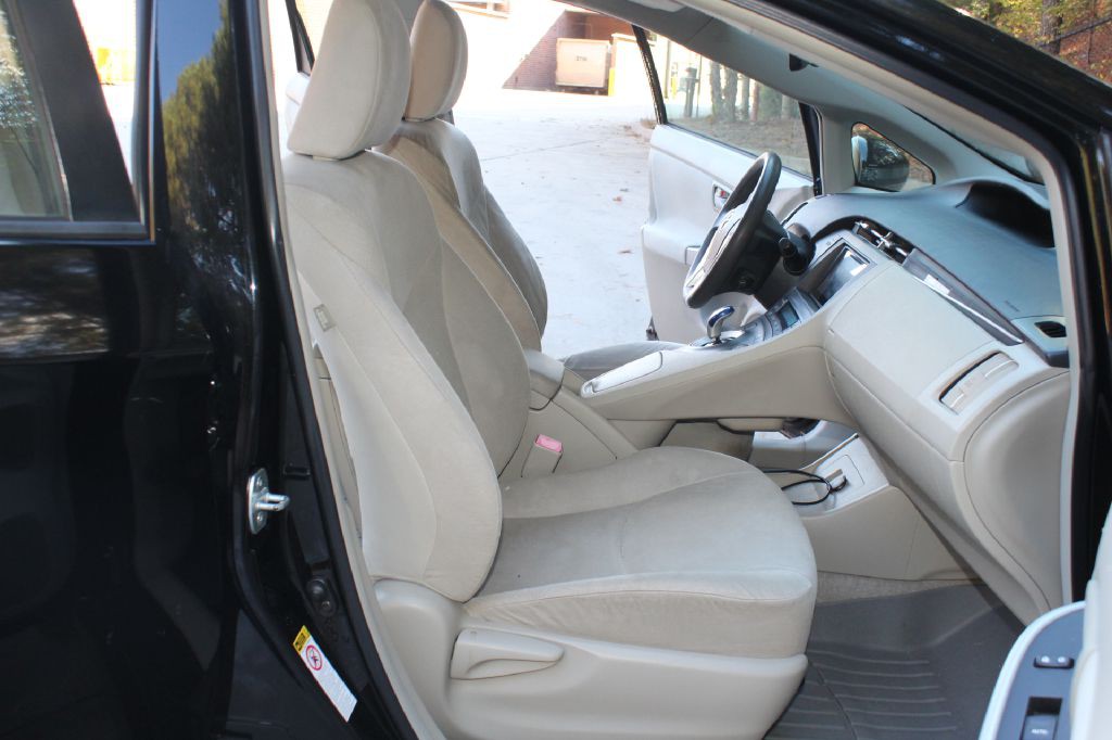 2011 Toyota Prius Image 7