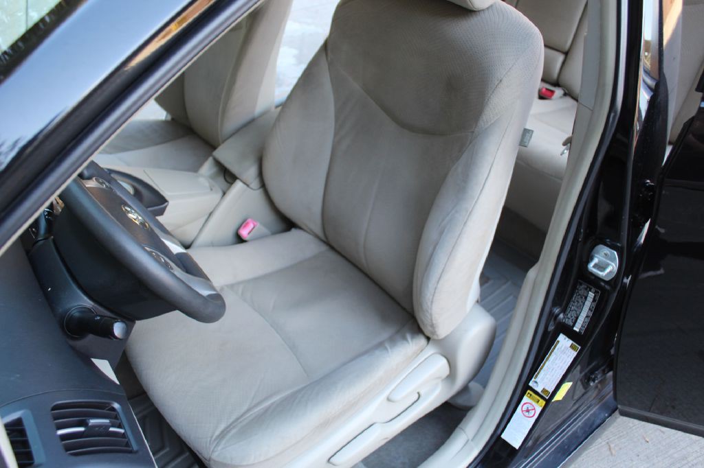 2011 Toyota Prius Image 11