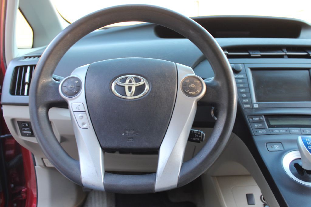 2010 Toyota Prius Image 16