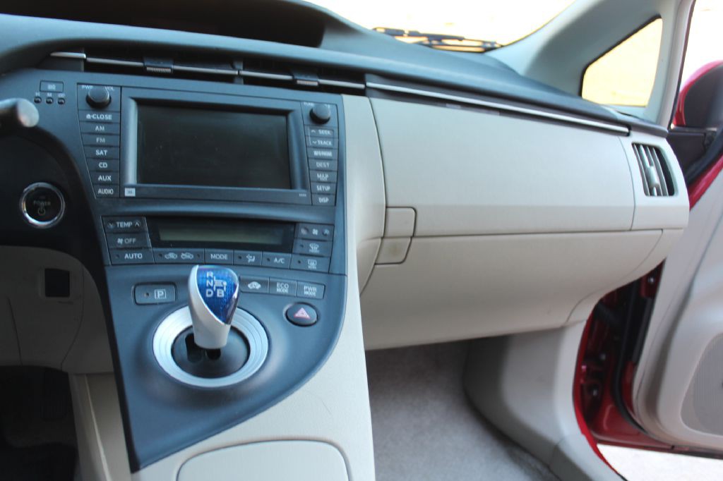2010 Toyota Prius Image 18