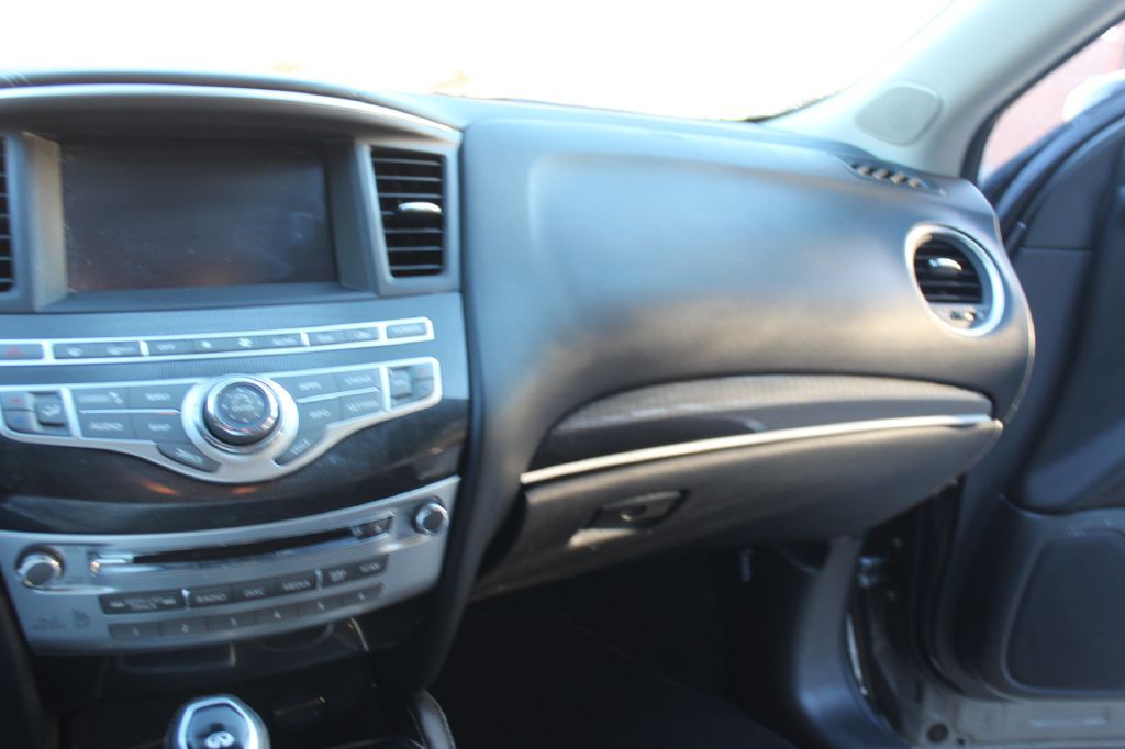 2017 INFINITI QX60 Image 19