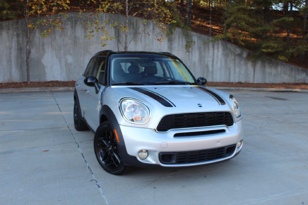 2013 MINI Cooper Image 1