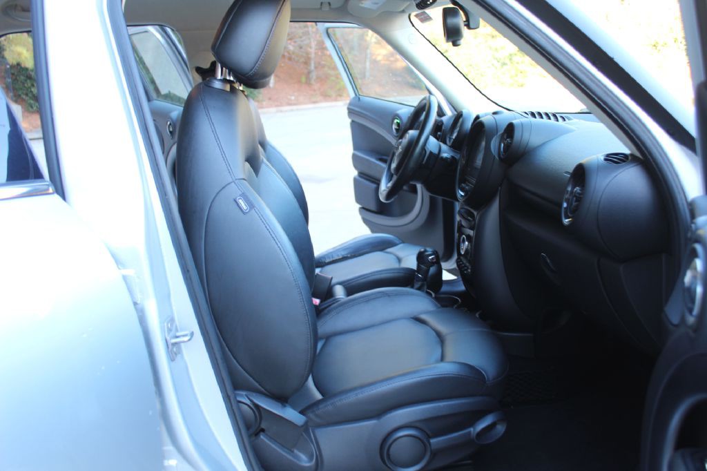 2013 MINI Cooper Image 7