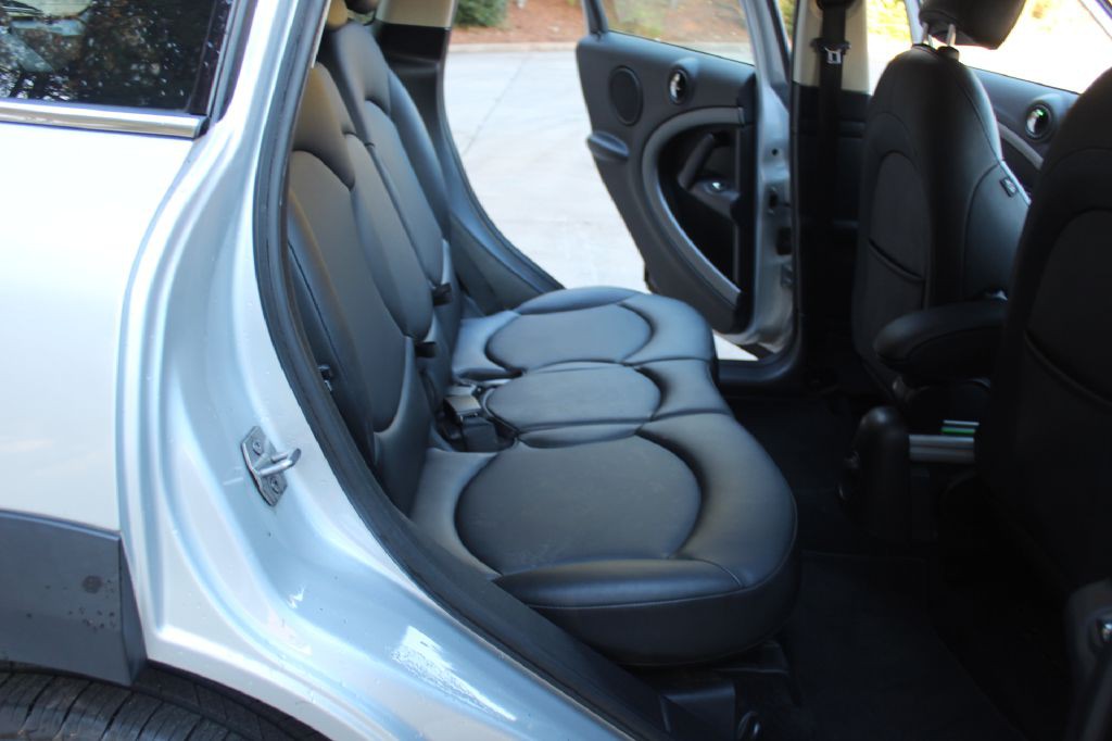 2013 MINI Cooper Image 8