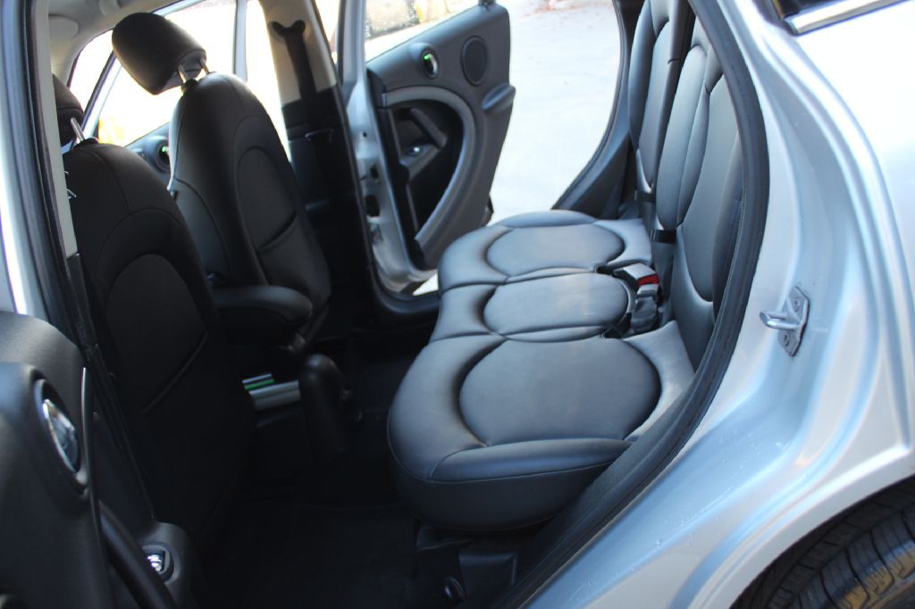 2013 MINI Cooper Image 9