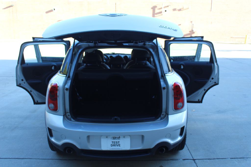 2013 MINI Cooper Image 18