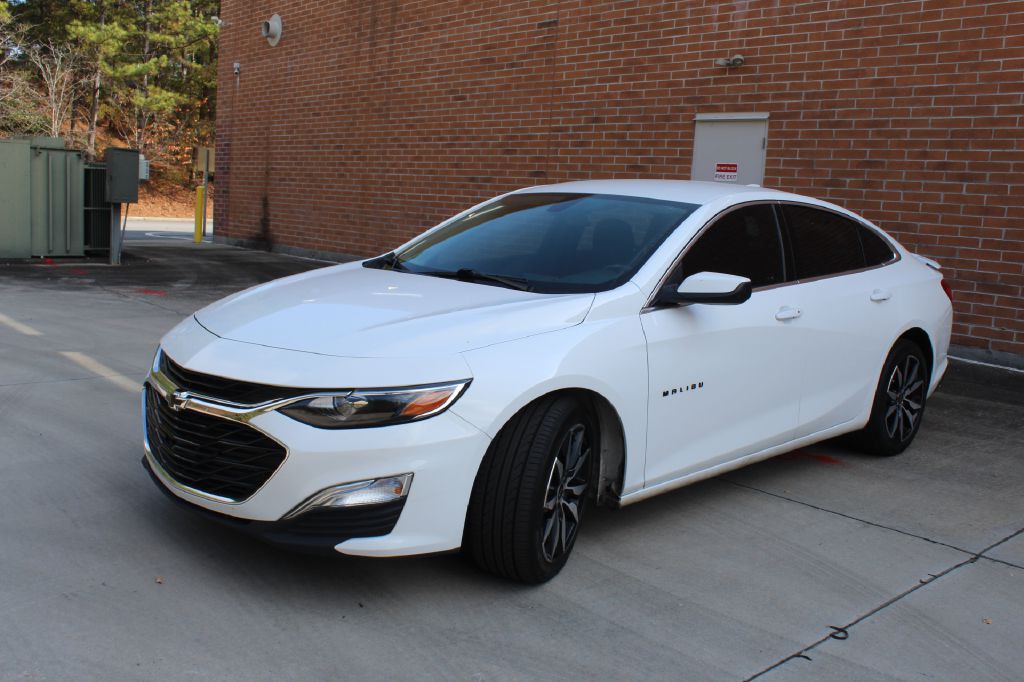 2021 Chevrolet Malibu Image 2