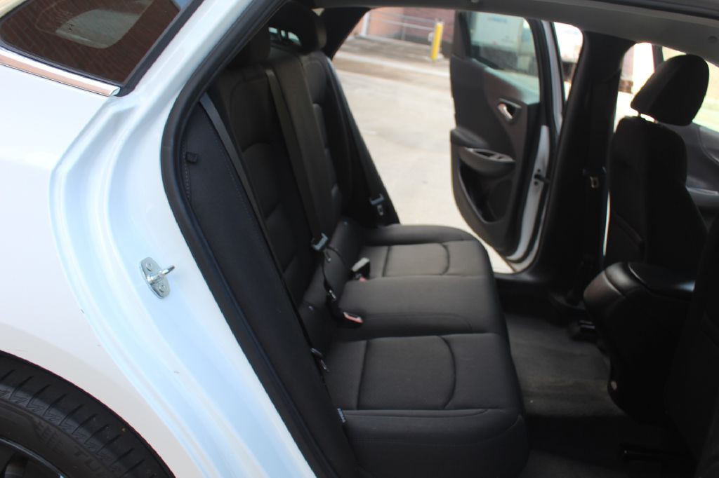 2021 Chevrolet Malibu Image 8