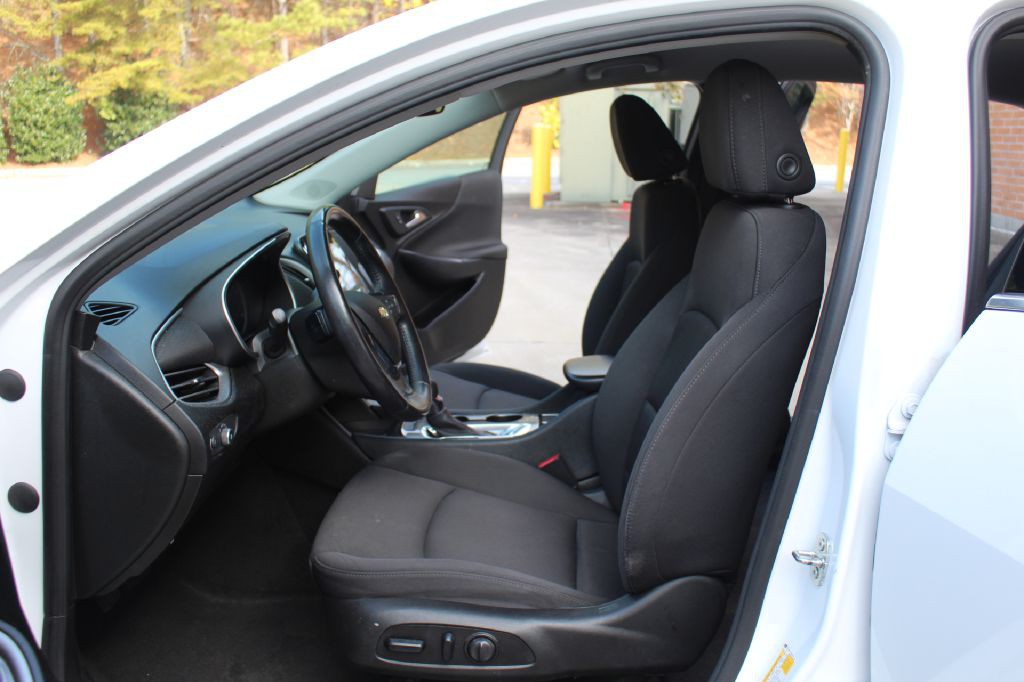 2021 Chevrolet Malibu Image 10