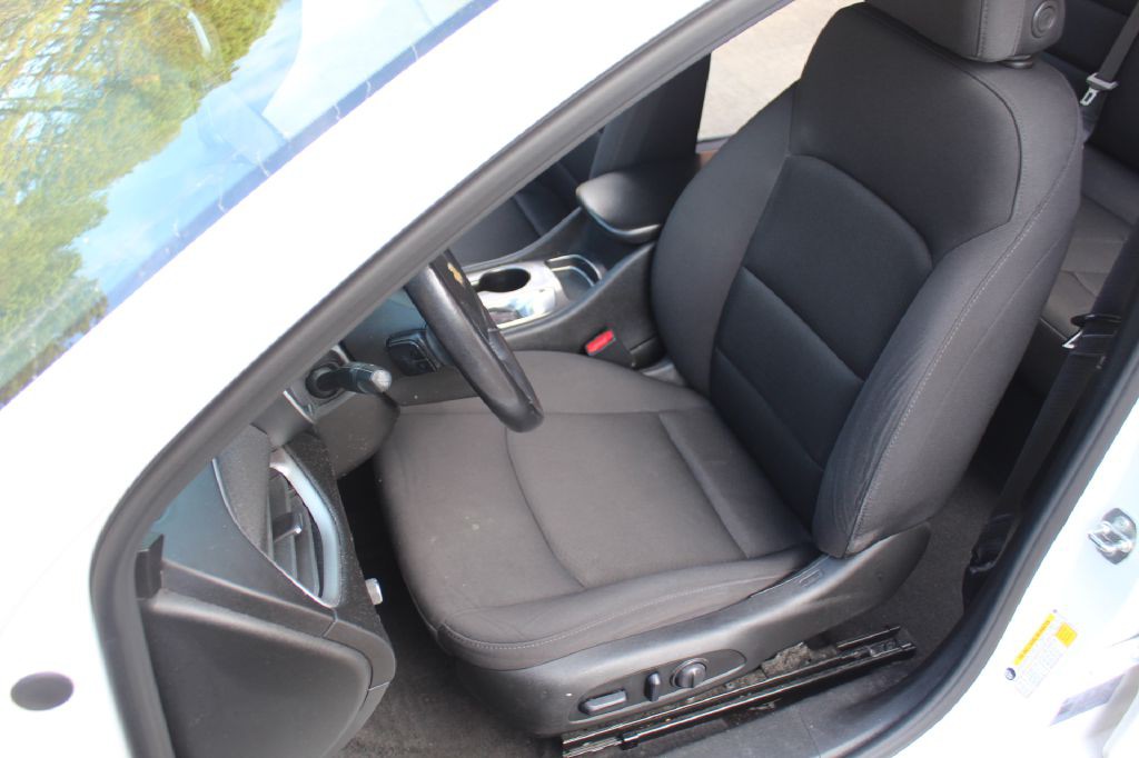 2021 Chevrolet Malibu Image 11