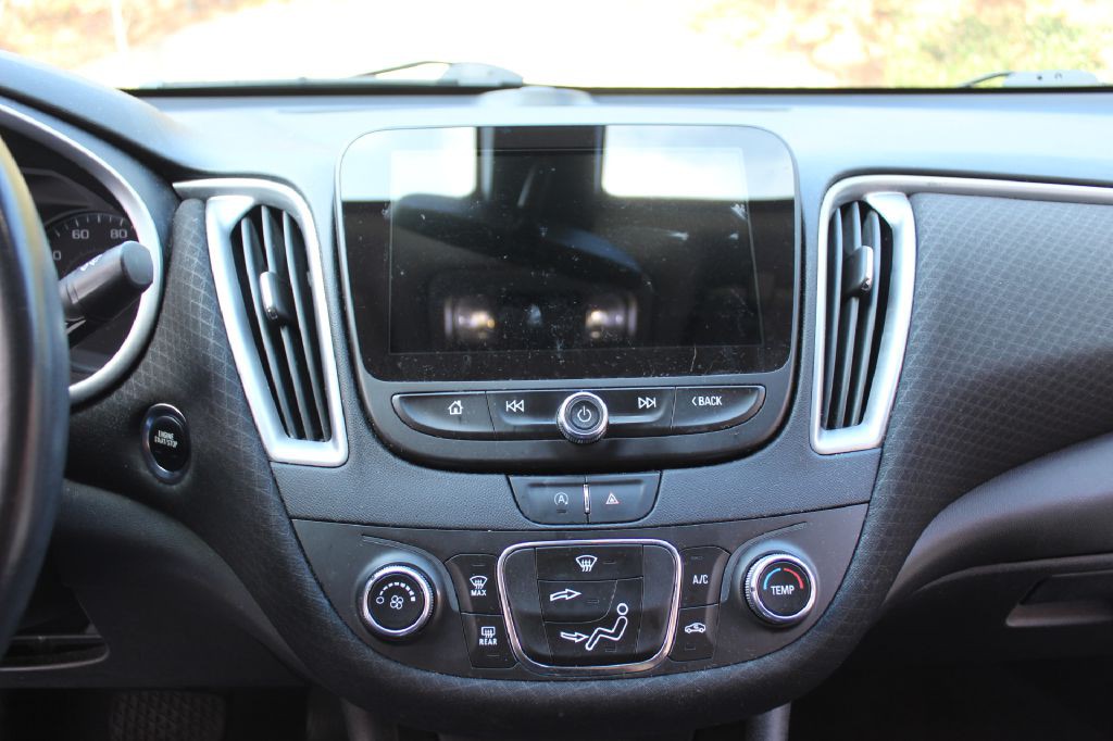 2021 Chevrolet Malibu Image 17