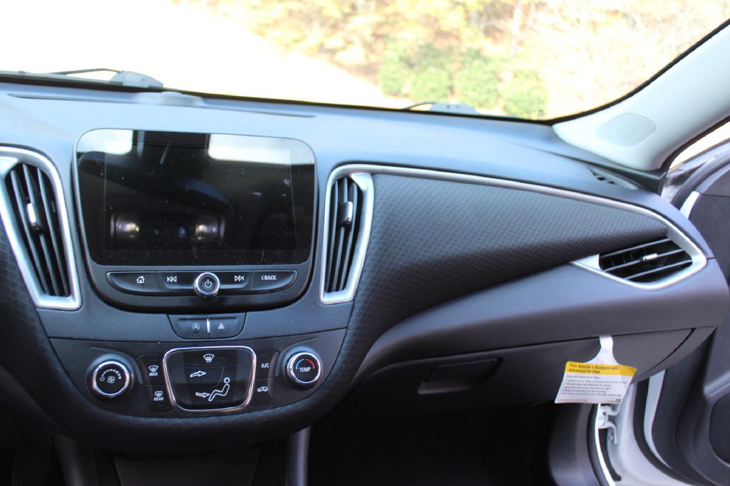 2021 Chevrolet Malibu Image 18