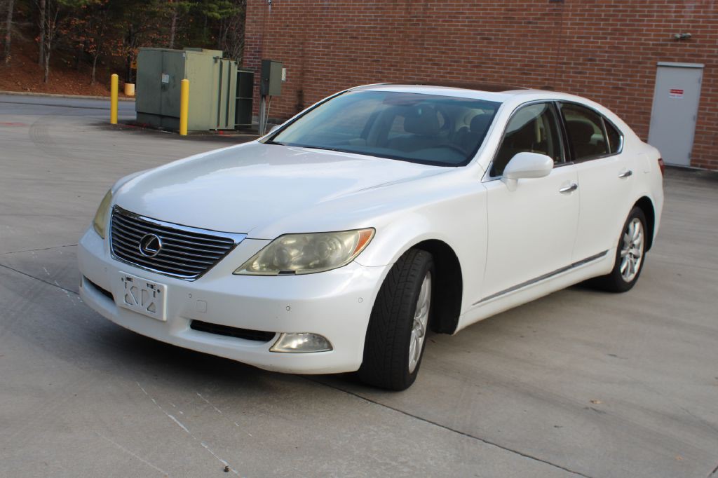 2009 Lexus LS Image 2